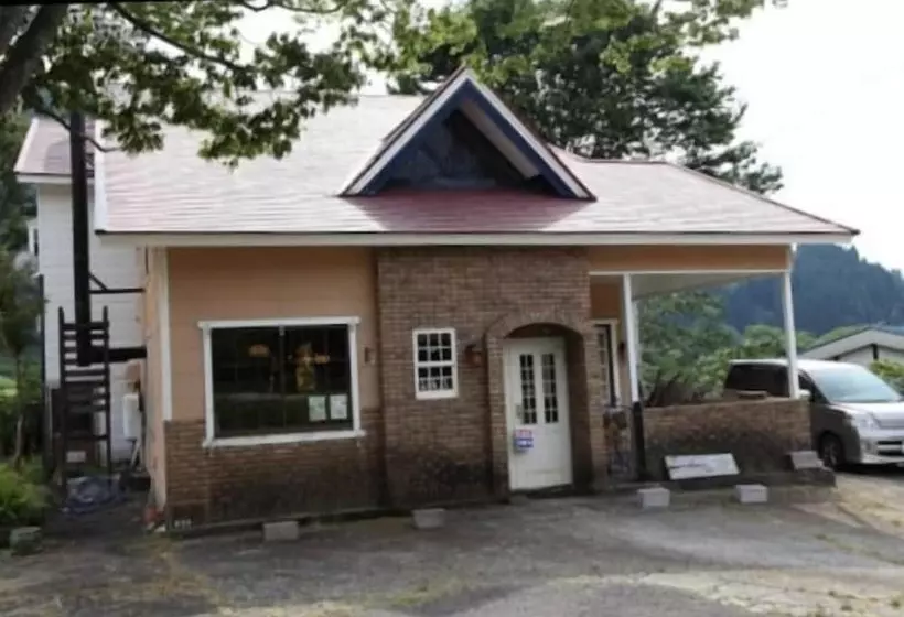 Retkeilymaja Guesthouse Unila