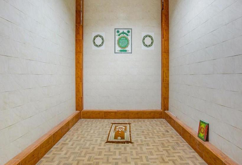 Отель Oyo 2300 Ansori Homestay