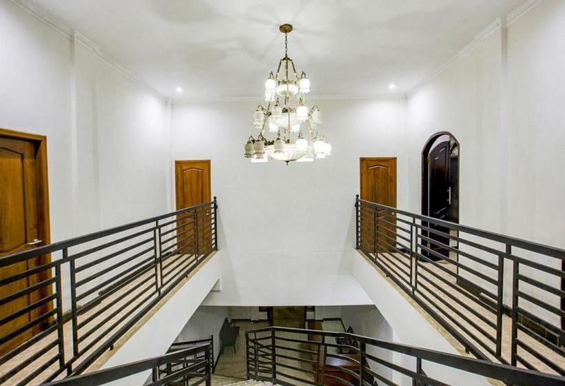 Отель Oyo 2300 Ansori Homestay