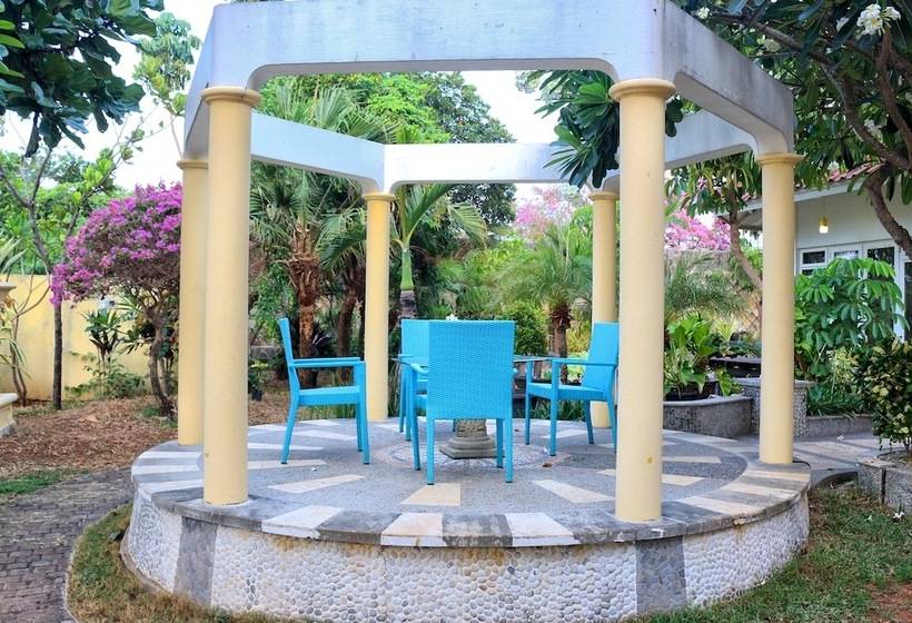 בית מלון כפרי Oyo 2359 Bayfront Karnadia