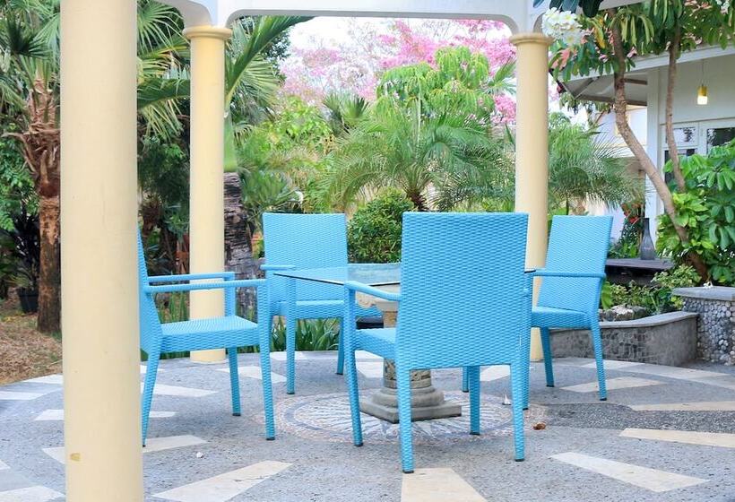 בית מלון כפרי Oyo 2359 Bayfront Karnadia