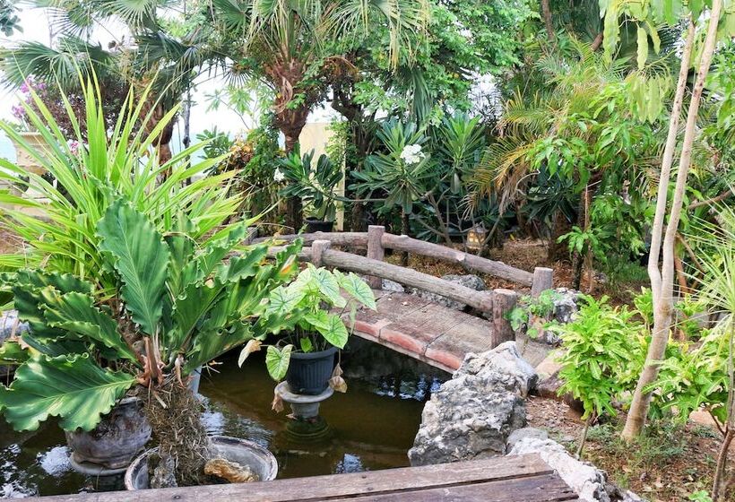 בית מלון כפרי Oyo 2359 Bayfront Karnadia