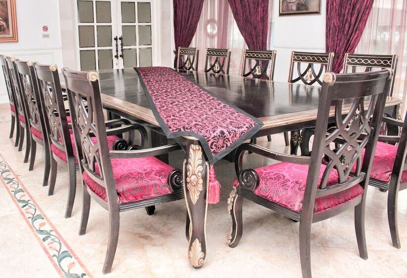 בית מלון כפרי Oyo 2359 Bayfront Karnadia