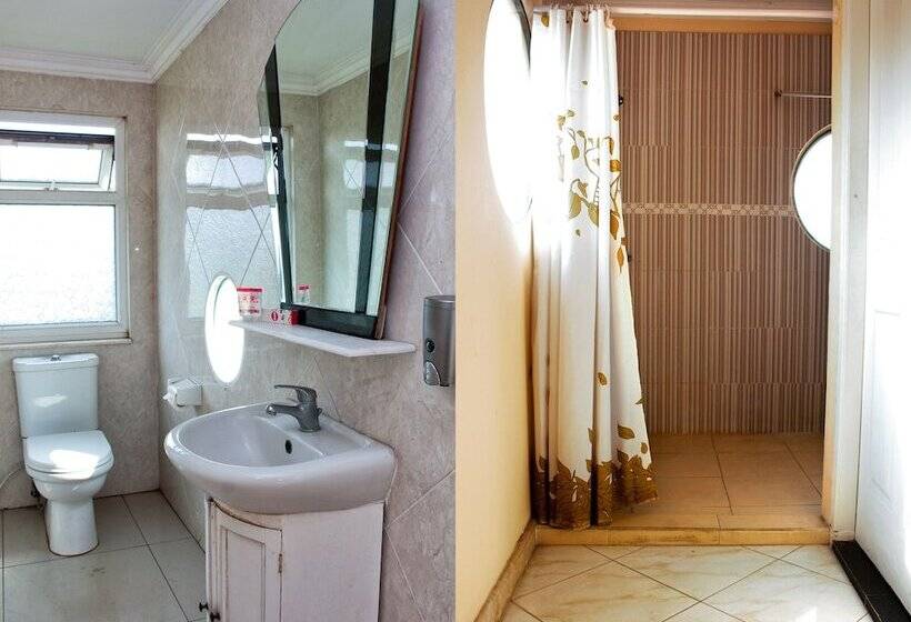 בית מלון כפרי Oyo 2359 Bayfront Karnadia