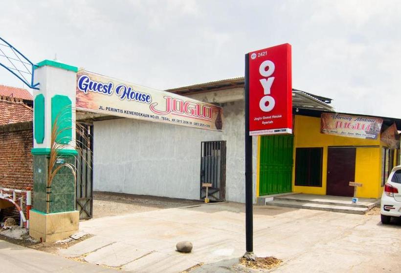 فندق Oyo 2421 Joglo Guest House Syariah