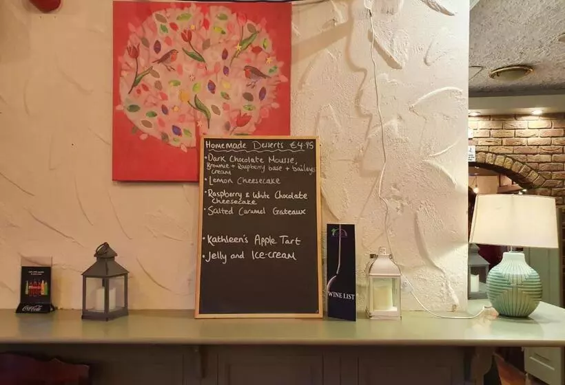 Hotelli The Bowers Bar & Restaurant