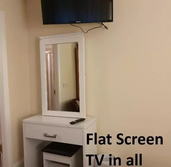 Hotelli The Bowers Bar & Restaurant