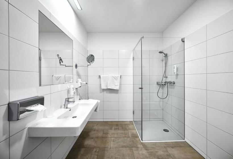 Отель Gasthof Strasser