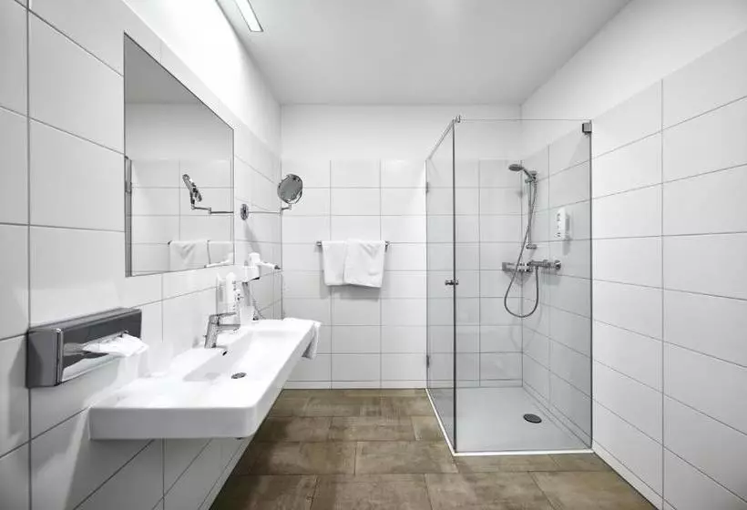 Hotelli Gasthof Strasser