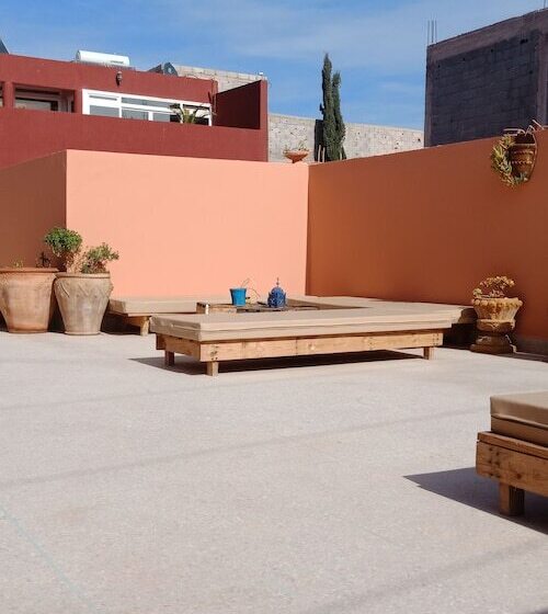 V&d Tamraght Surfers Hostel   Adults Only