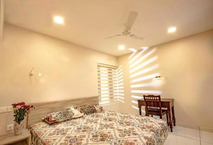 ベッドアンドブレックファースト Sanskriti