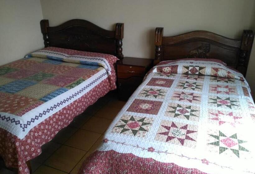 هتل Residencial Mariloy