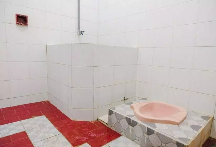 Hotelli Spot On 2417 Melati Residence