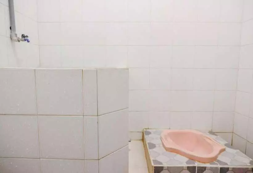 Hotelli Spot On 2417 Melati Residence