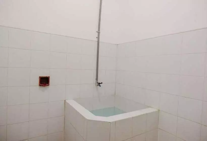 Hotelli Spot On 2417 Melati Residence