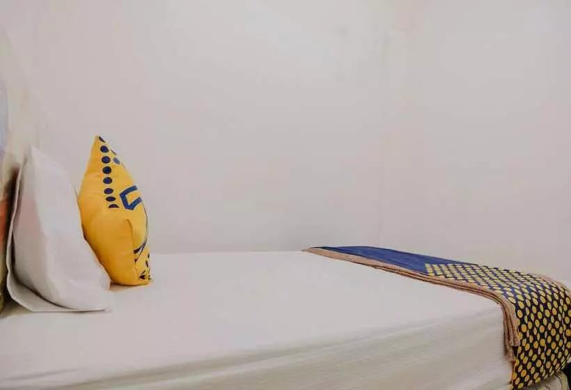 Hotelli Spot On 2417 Melati Residence