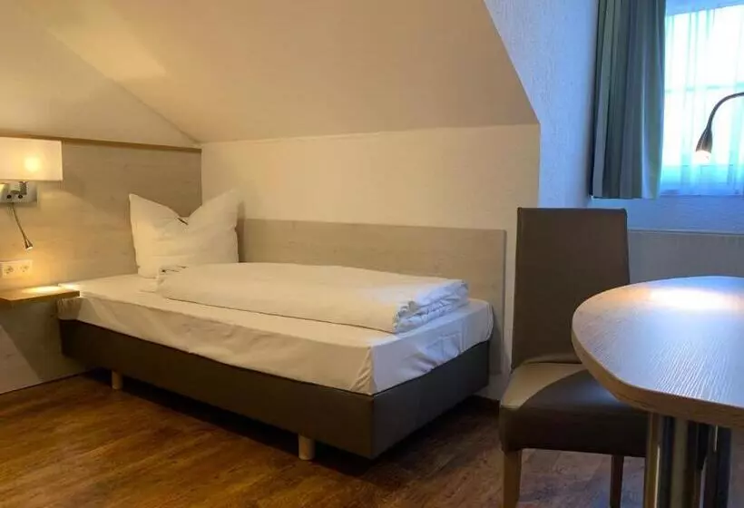 Hotelli Waibstadter Hof