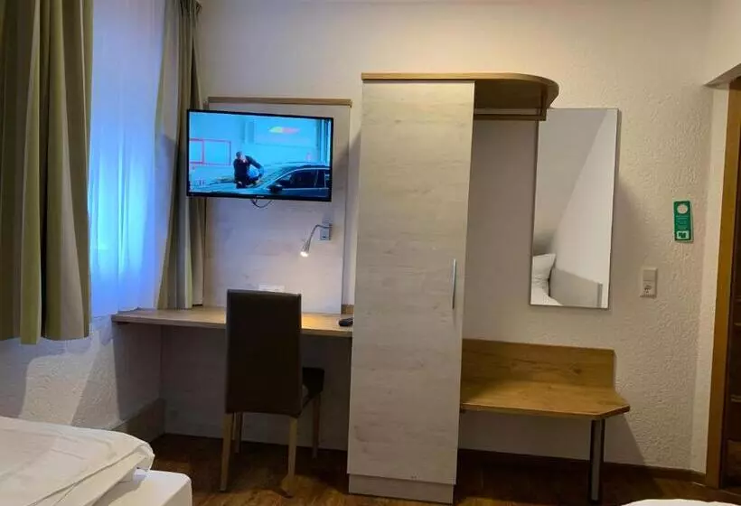 Hotelli Waibstadter Hof