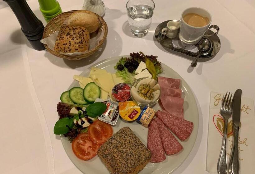 酒店 Waibstadter Hof