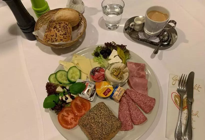 Hotelli Waibstadter Hof