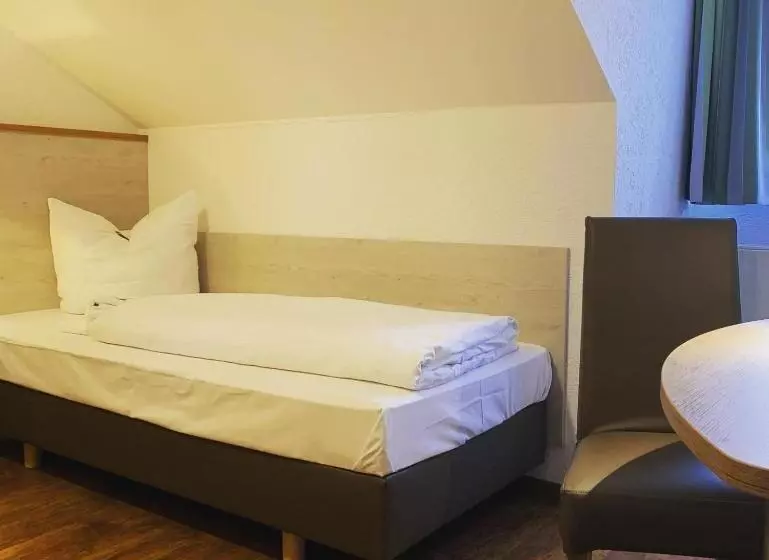 Hotelli Waibstadter Hof