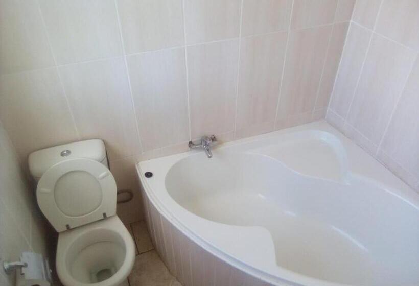 K4 Bed And Breakfast