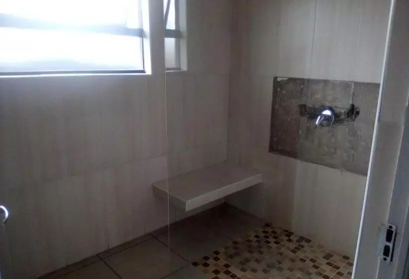 K4 Bed And Breakfast