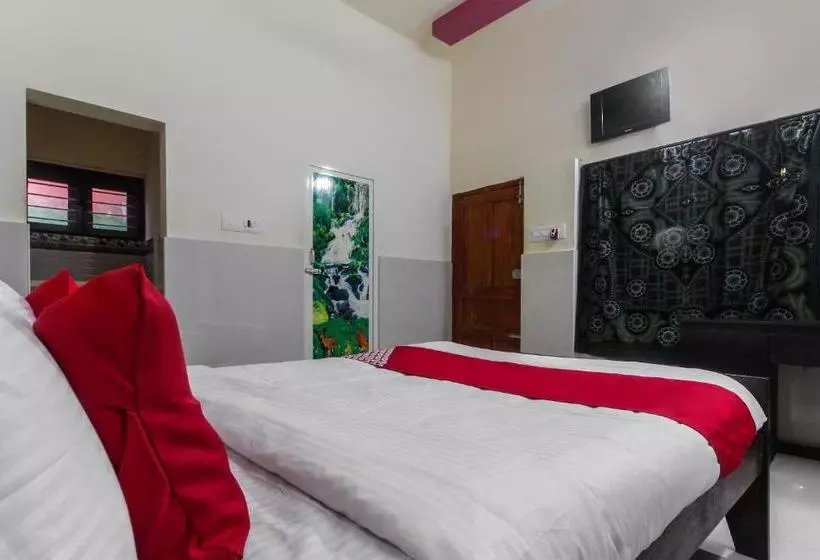 ホテル Oyo 66135 Sivaram Beach House