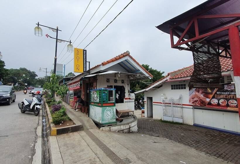 בית מלון כפרי Reddoorz Syariah At Jl Pangeran Hidayatullah Cianjur