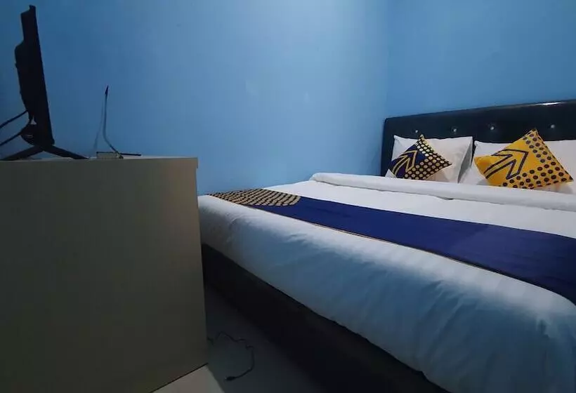 Hotelli Reddoorz Syariah At Jl Pangeran Hidayatullah Cianjur