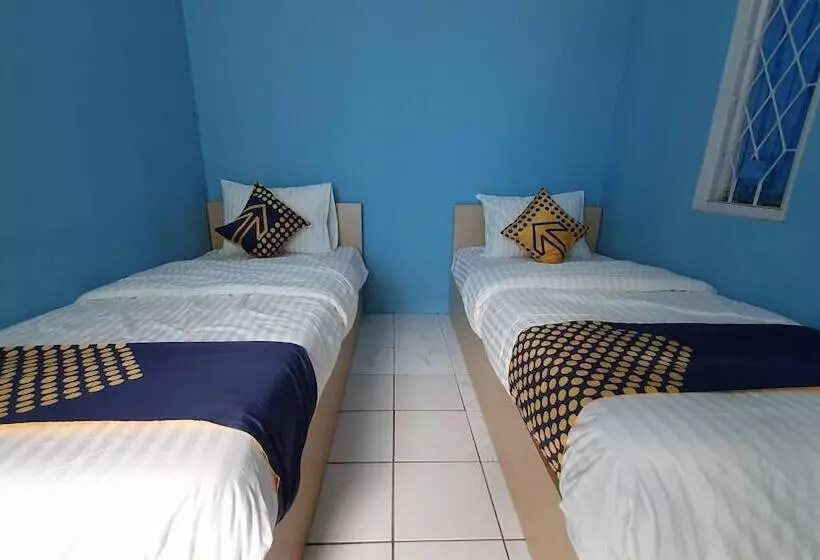 Hotelli Reddoorz Syariah At Jl Pangeran Hidayatullah Cianjur