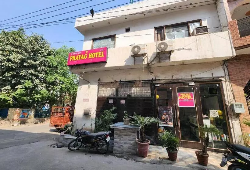 ホテル Spot On 65859 Prayag Guest House