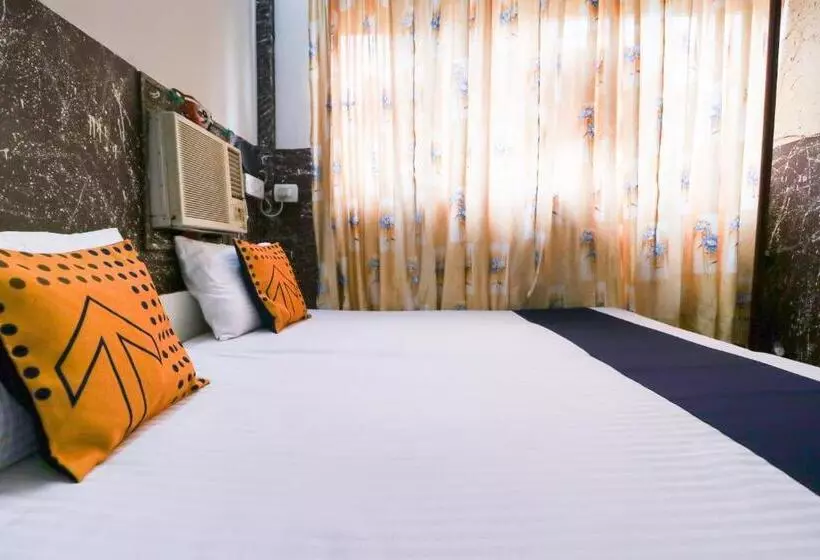 ホテル Spot On 65859 Prayag Guest House