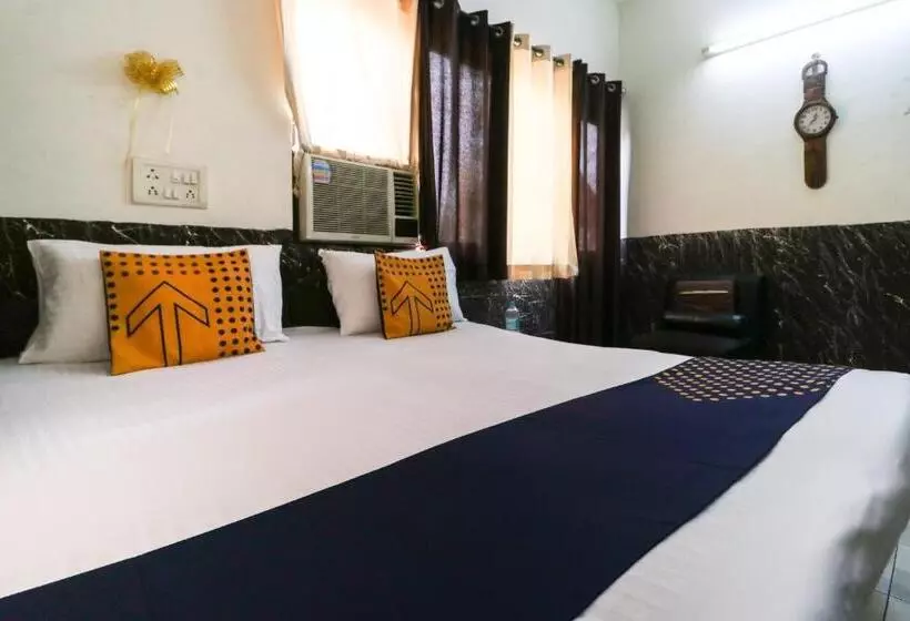 ホテル Spot On 65859 Prayag Guest House