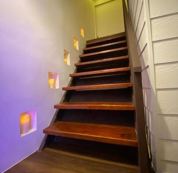 Отель Anggun Lodge