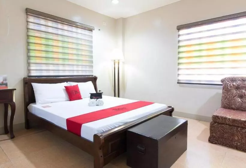 ホテル Reddoorz At Teofila Lodge