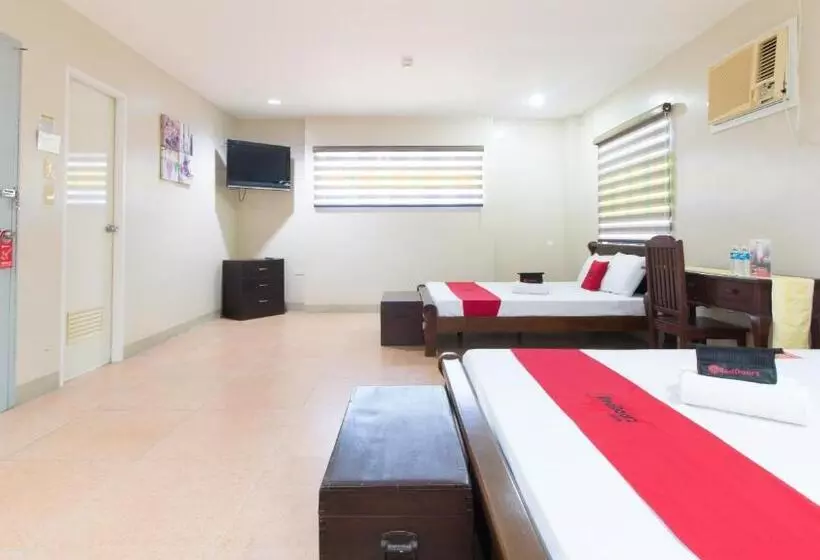 ホテル Reddoorz At Teofila Lodge