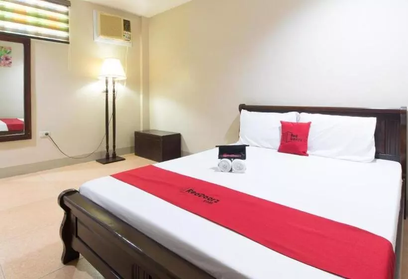 ホテル Reddoorz At Teofila Lodge