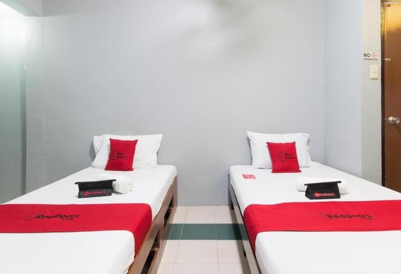 ホテル Reddoorz At Teofila Lodge