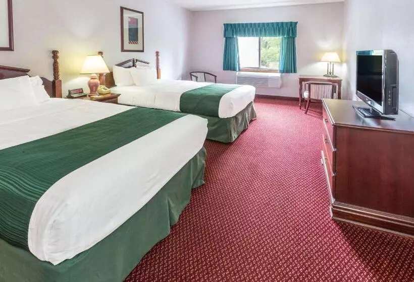 호텔 Days Inn By Wyndham Tiffin