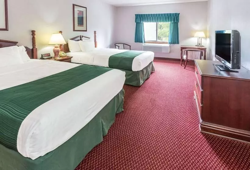 호텔 Days Inn By Wyndham Tiffin