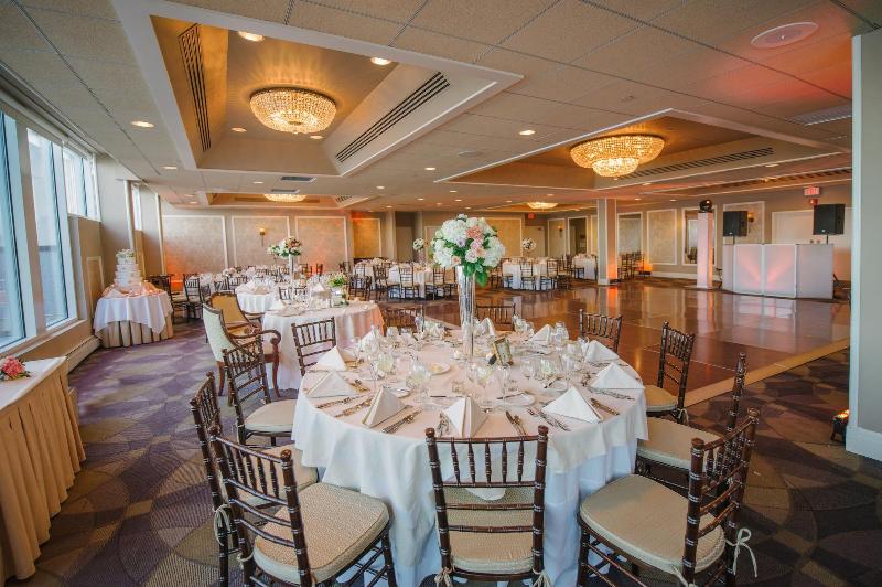 ホテル Oyster Point