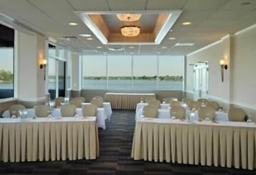 ホテル Oyster Point