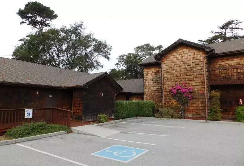 Отель Pacific Gardens Inn