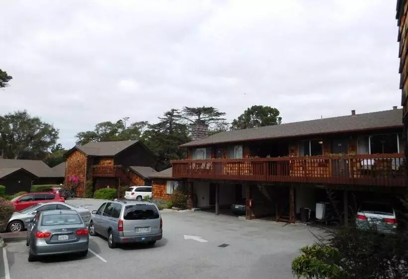 Отель Pacific Gardens Inn