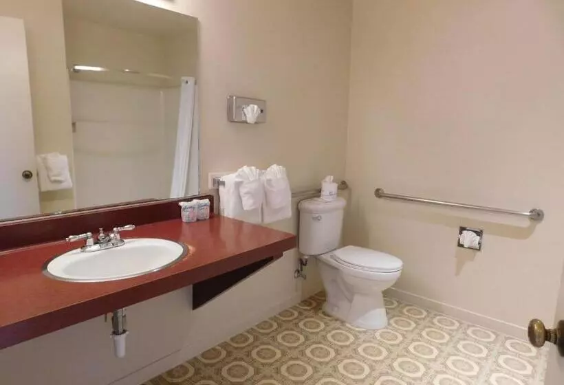 Отель Pacific Gardens Inn