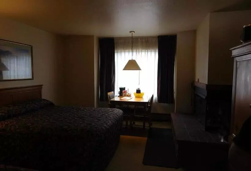 Отель Pacific Gardens Inn