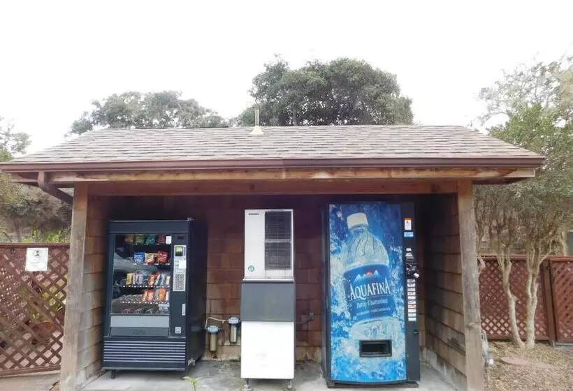 Отель Pacific Gardens Inn