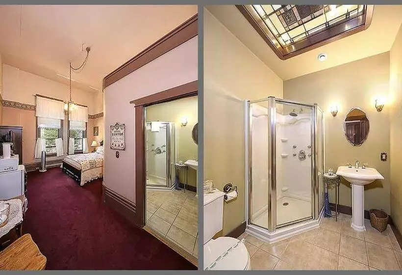 Отель The Palace