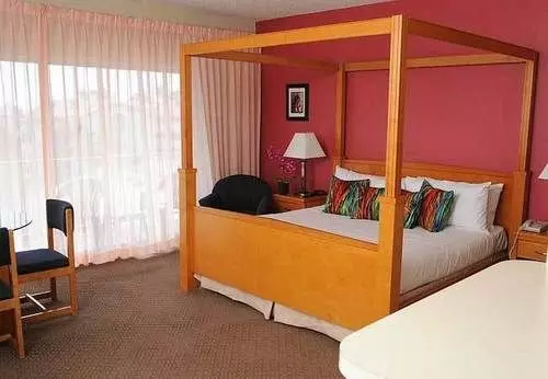 בית מלון כפרי Palos Verdes Inn